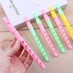 Jouets de flûte en plastique colorés 12 pièces fournitures de fête d'anniversaire pour enfants