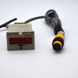 Affichage ultra petit 6-251 Chiffre Affichage Électronique Compteur AC / DC 100V ~ 240V DC24V DC12V