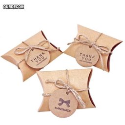 Boîte à Bonbons en Papier Kraft avec Étiquettes Interrupteur Oreiller Cadeau de Mariage