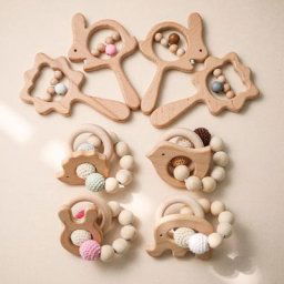 Bracelet d'Allaitement en Bois pour Bébé Hochet en Forme d'Animal de Dessin Animé Cloches à Main