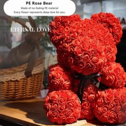 Ours en roses artificielles pour la saint-valentin ours en peluche fait à la main pour la fête