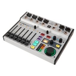Behringer Flow 8