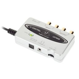 Behringer U-Control UCA 202