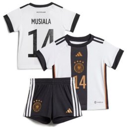 Kit bébé domicile Allemagne avec impression Musiala 14