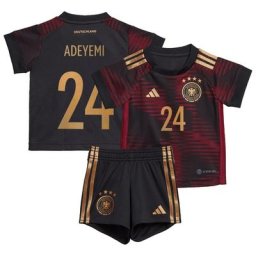 Kit bébé extérieur Allemagne 2022 avec flocage Adeyemi 24
