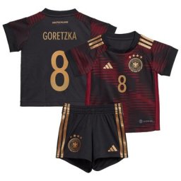 Kit bébé extérieur Allemagne avec flocage Goretzka 8