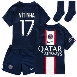 Kit PSG Domicile 22/23 – Bébé avec flocage Vitinha 17
