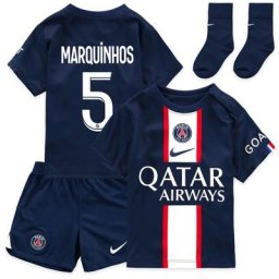 Kit PSG Domicile 22/23 – Bébé avec flocage Marquinhos 5