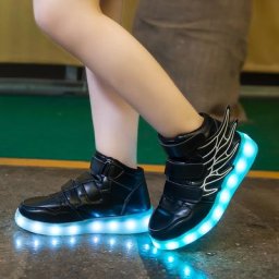 Baskets lumineuses à ailes d'ange pour enfants chaussures de course pour enfants chaussures