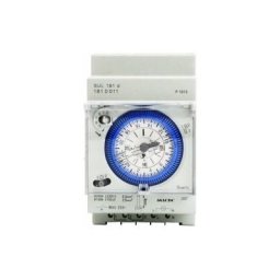 Minuterie analogique avec moteur synchrone et programme journalier, minuterie, 36VAC/DC