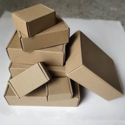 Petite boîte d'emballage en papier ondulé boîte en carton Regina freins bruns optique faite à la
