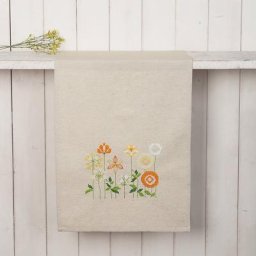 Chemin de table à broder « fleurs »