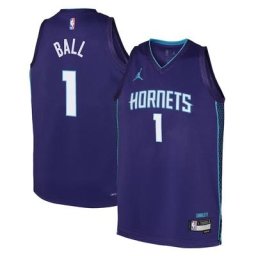 Charlotte Hornets Jordan Statement Edition Swingman Jersey 22 - Violet - LaMelo Ball - Junior - unisexe Taille: S (8)