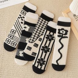 Chaussettes en coton doux pour femmes nouvelle collection automne-hiver chaussettes mignonnes pour
