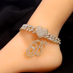 Bracelet de cheville en cristal glacé avec lettre Cursive pour femmes chaîne de cheville tendance