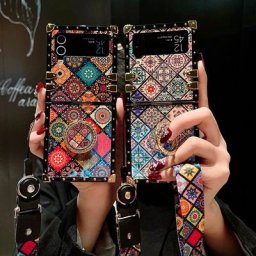 Coque carrée à rivets en forme de losange Palace avec lanière pour Samsung Galaxy Z Flip 4 3 5G