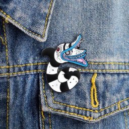 Women's sneaker – broche en émail à rayures noires et blanches serpent à Double tête Broioch pour