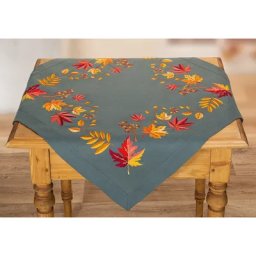 Nappe à broder ""feuilles d'automne et baies
