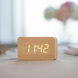 Serbia - Numérique Réveil Bois Réglable Luminosité Contrôle Vocal led Horloge Rectangle Affichage