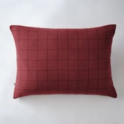 L'effet Papillon - Taie d'oreiller gaze de coton tissée 50 x 70 cm Gaia Match Lie de vin - Bordeaux