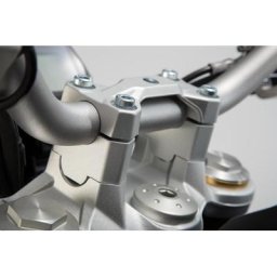 SW-Motech H=30 mm. Gris. BMW F 850 GS / Adv (17-). - H=30 mm. Gris. BMW F 850 GS / Adv (17-)., argent