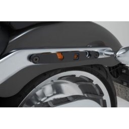 SW-Motech Harley-Davidson Softail Fat Boy/S (17-). Pour LH2. - Harley-Davidson Softail Fat Boy/S (17-). Pour LH2.