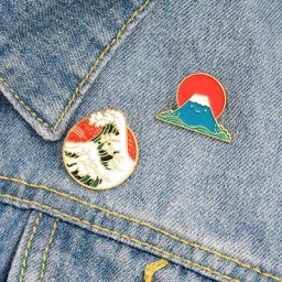 Épingles en émail de paysage de montagne de vague de mer broche de style japonais insignes rouges
