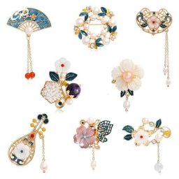 Broche fleur en coquillage naturel sens du design créatif boucle d'écharpe en soie senior