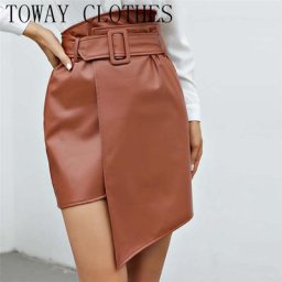 Mini jupe en cuir PU pour femmes Design de poche fendu jupe de soirée simple Sexy avec ceinture