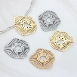 Breloques creuses en alliage de Zinc en forme de rayonnement géométrique 35mm 6 pièces/lot pour