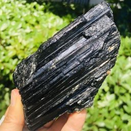 Pierre brute de tourmaline noire cristal brut naturel de haute qualité spécimen de gravier de