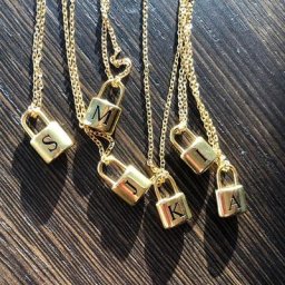 A-Z Lettre Cadenas Collier Pour Femmes En Acier Inoxydable JOCollar 26 Initiales Serrure Pendentif