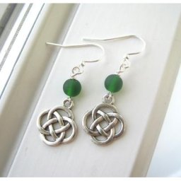 Boucles d'oreilles à nœud celtique bijoux irlandais en verre vert pour la saint-Patrick