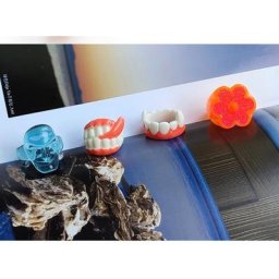 Bagues en acrylique en forme de visage orange pour les dents bijoux drôles