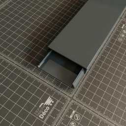 Mon Marché Déco - Goulotte Carrée Cache-Câbles tv pvc - Anthracite - 1.20 m - Anthracite