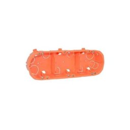 Clips boite encastrement triple pour cloison sèche P40 E71 - CAP750139 - Capri