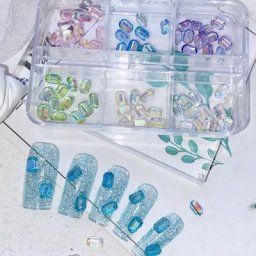 Breloques en Acrylique 3D pour les Ongles en Forme de Cœur Pierre de Kirchin Boule D.lique