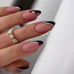 Faux ongles longs artificiels en amande conception d'ondulation portable French Stiletto presse