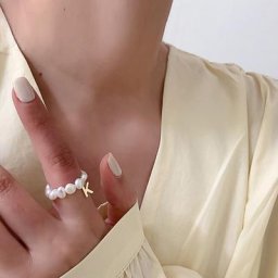 Bagues en perles ovales avec lettre en alliage pour femmes anneau perlé géométrique cadeaux de