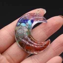 Pendentif Énergétique Orgonite en Forme de Lune pour Femme Bijoux en Pierre Naturelle Chaïeux