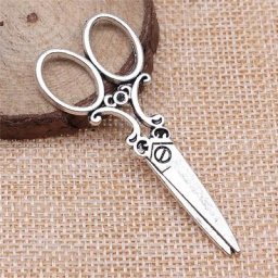 WYSIWYG 10 pièces 61x25mm Antique argent couleur couture ciseaux pendentifs Vintage ciseaux breloque