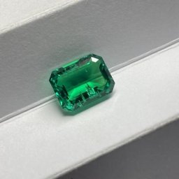 Meisidian – pierre d'émeraude hydrothermique 10x13mm 5.5 Carat en laboratoire octogone coupé