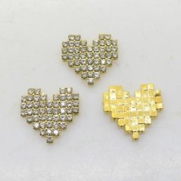 Boucle à strass en cristal or et argent en forme de cœur pour décorer une robe de mariée