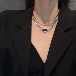 Colliers de la présidence multicouche en pierre noire pour femmes pull délicat bijoux simples