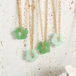 Collier pendentif étoile verte pour femme plaqué or 18 carats acier inoxydable creux