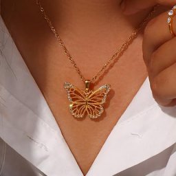 Collier avec pendentif papillon en acier inoxydable plaqué or 18 carats 3A collier de luxe
