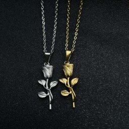 Collier pendentif fleur rose plaqué or pour femme clavicule vintage simple acier inoxydable
