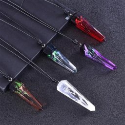 Collier pendentif rétro en résine de bois pour hommes et femmes bijoux faits à la main cône