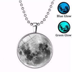 Collier avec pendentif étoile et lune en verre de cristal Cabochon galaxie brille dans le noir à