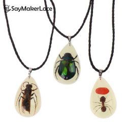 Collier en pierre d'insecte Shoous en résine pendentif en ambre d'insecte scorpions naturels